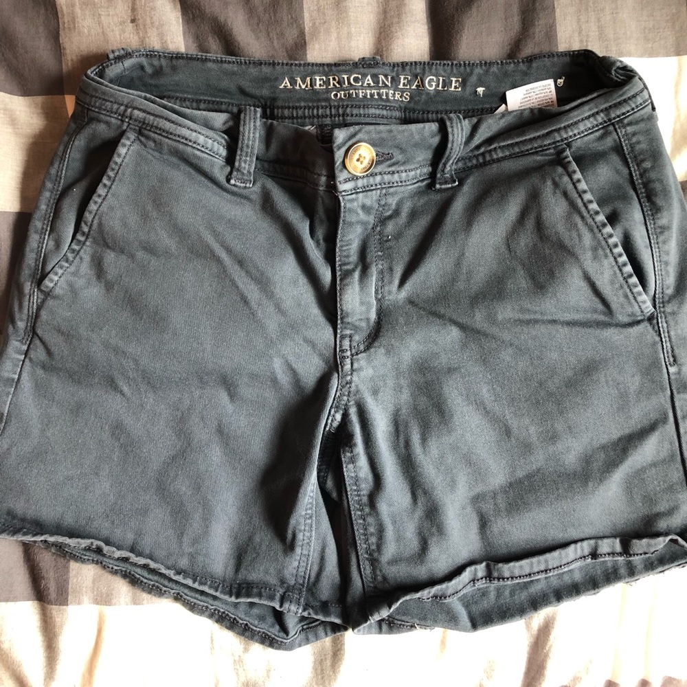 American Eagle Outfitters midi Shorts (navy)